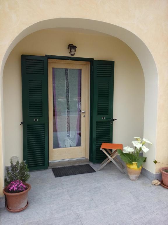 Casa Papaveri Rossi Finale Ligure Habitación foto