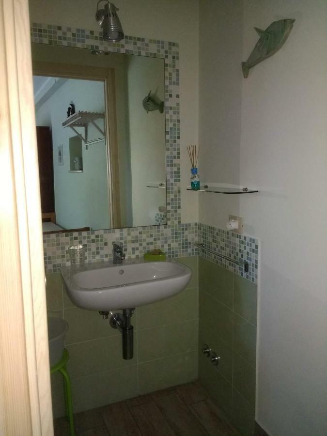 Casa Papaveri Rossi Finale Ligure Exterior foto